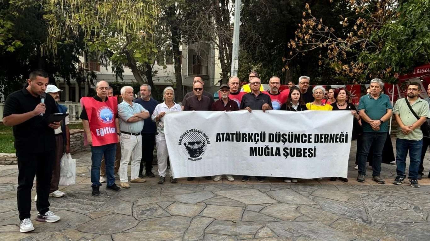    Atatürk büstüne saldırıya ADD Muğla Şubesi’nden tepki haberi